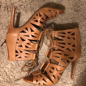 Jessica Simpson Heels Size 6